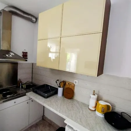 Nomi Studio Apartamento *